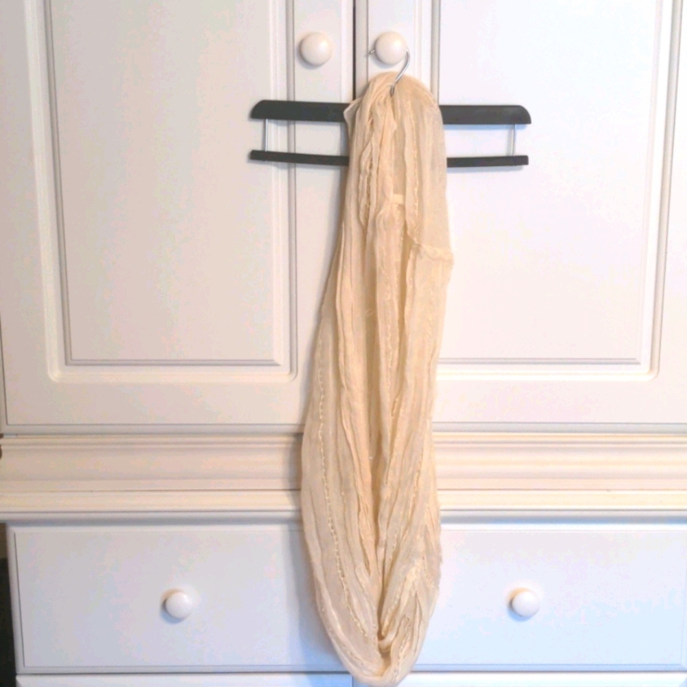 Off-White Infinity Scarf